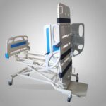 4 motorlu tilt fonksiyonlu hasta yatağı tilt pozisyonunda